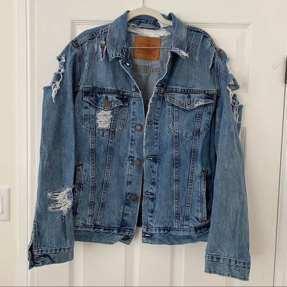 LEVIS Super Distressed Denim Jacket - Picture 1 of 8